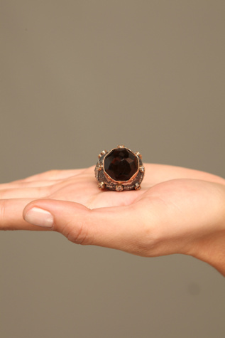 Onyx Flower Ring