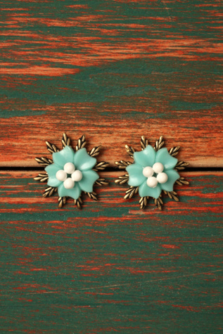 Vintage Flower Studs