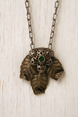 One Of A Kind Green Leaf Necklace