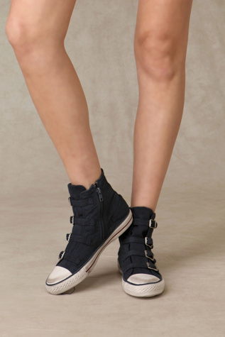 Buckle Up Canvas Midtop