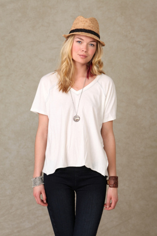 Short Sleeve Voluminous V-Neck Tee