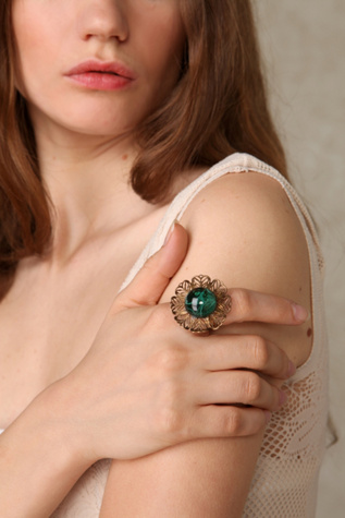 Glowing Flower Ring
