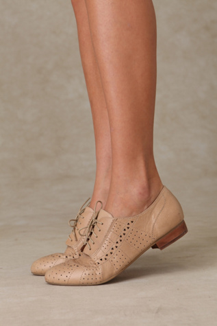 Miller Cutout Oxford