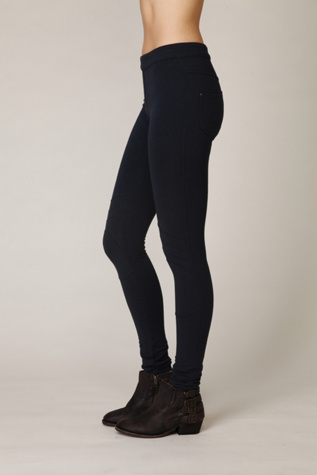 Pleated Knee Legging