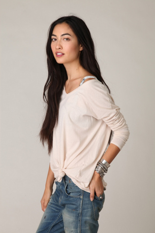 V-Neck Beheaded Tee