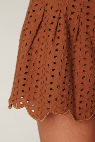 Scalloped Eyelet Short