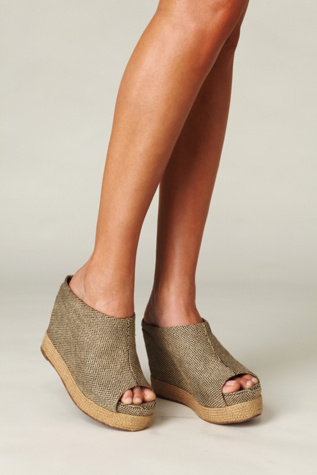 Amanda Mule Wedge