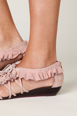 Ruffle Lace Sandal