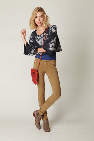 Seamed Knit Skinny Pants with Side Zippers