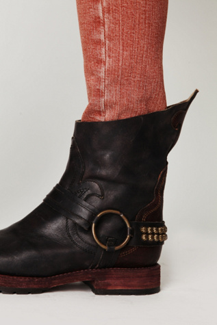 Black / Cognac