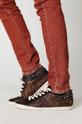 Beck Stud Sneaker