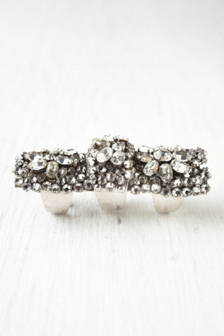 Andromaque Claw Ring