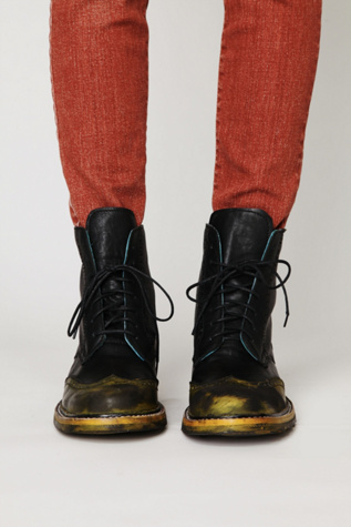 Wingtip Boot