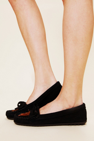 Feather Kilty Moccasin