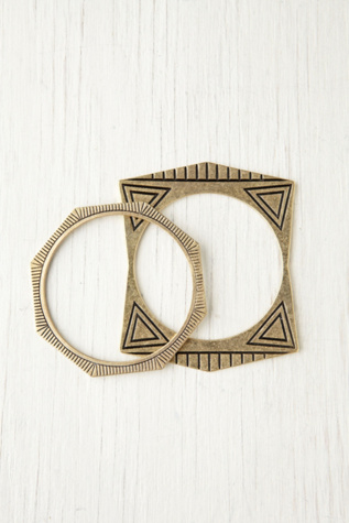 Bay Ave Engraved Geo Bracelet Set