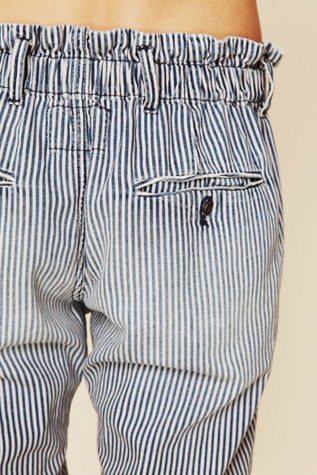 Grandfather Fit Crop