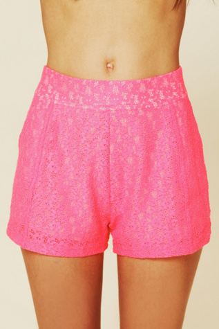 Highwaisted Lace Shorts