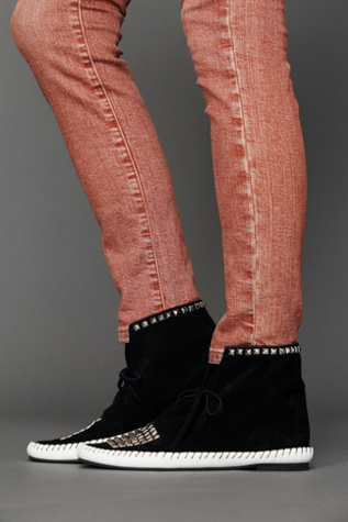 Union Stud Moccasin