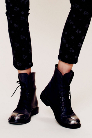Jane Cap Toe Boot