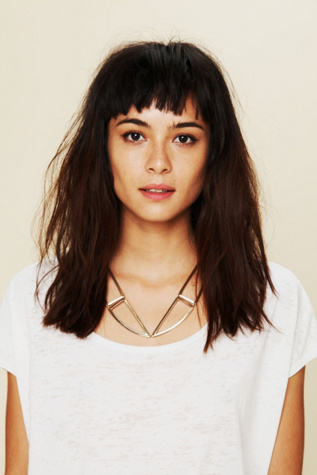 Bentuk V Bronze Necklace