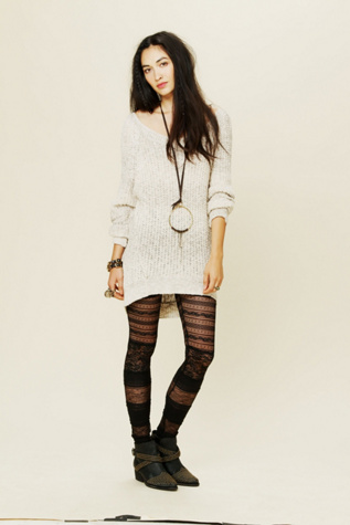 Ruffled Lace Legging