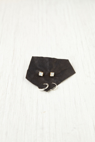 Novelty Stud Set