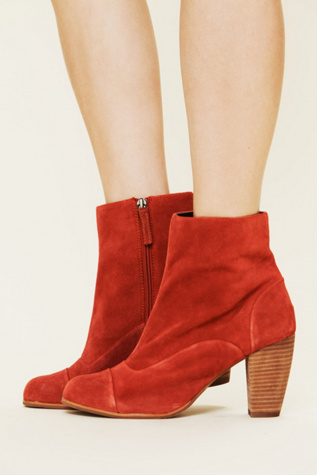 Muri Cap Toe Ankle Boot