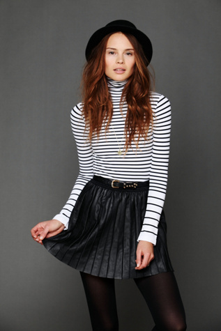 Stripe Seamless Turtleneck