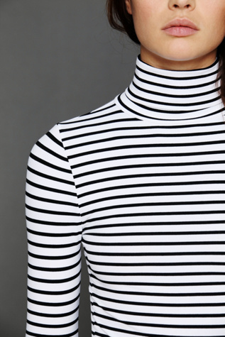 Stripe Seamless Turtleneck