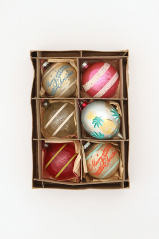Vintage Set of Assorted Ornaments in vintage-loves-accessories