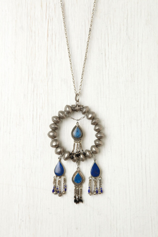 Lazuli Pendant Necklace