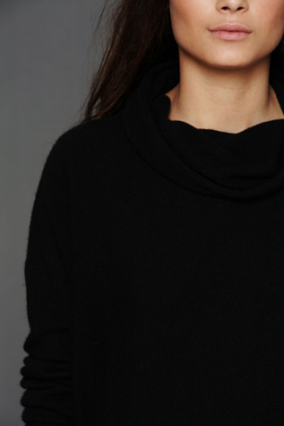 Boxy Solid Turtleneck