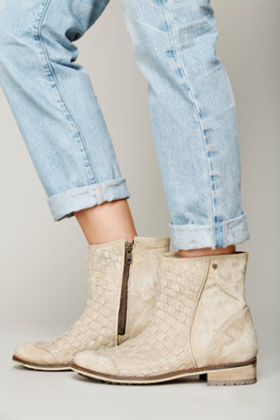 Devoe Ankle Boot
