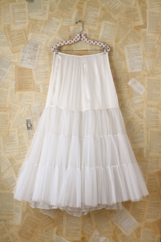 Free People Vintage White Tulle Maxi Skirt in vintage-skirts