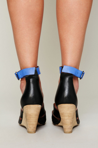 Black/Blue