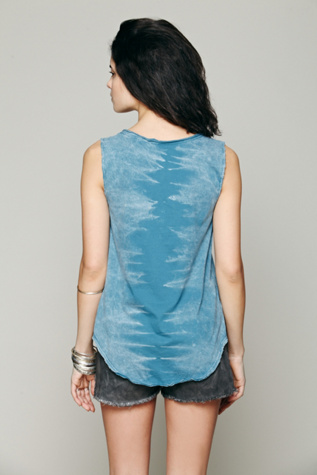 We The Free Skeleton Tank