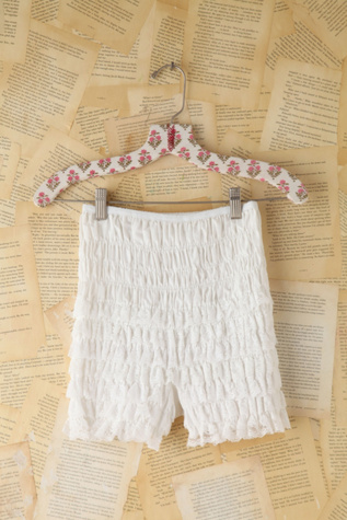 Free People Vintage White Lace Ruffled Bloomers in vintage-skirts