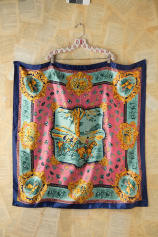Free People Vintage Colorfuly Printed Scarf in Vintage-Jewelry