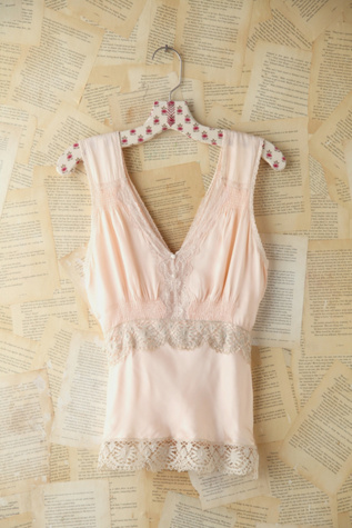 Free People Vintage Pink Silk and Lace Blouse in Vintage-Tops