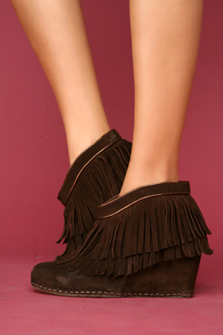 Krystal Fringe Wedge